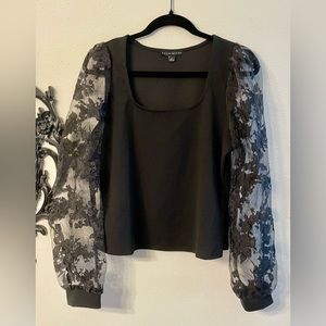 Floral long sleeve top Haute Monde EUC